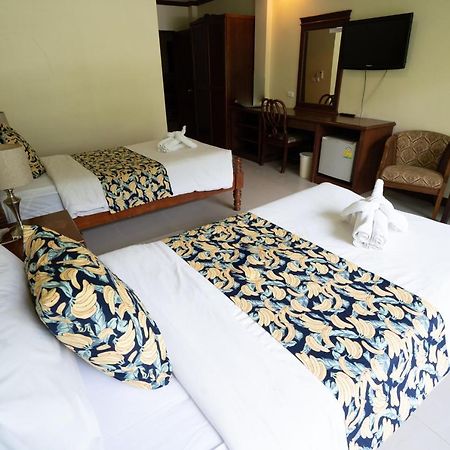 Pranang Flora House Hotel Ao Nang Exterior photo