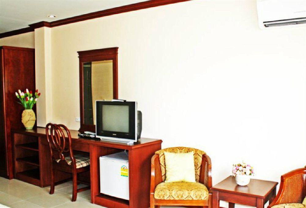 Pranang Flora House Hotel Ao Nang Exterior photo