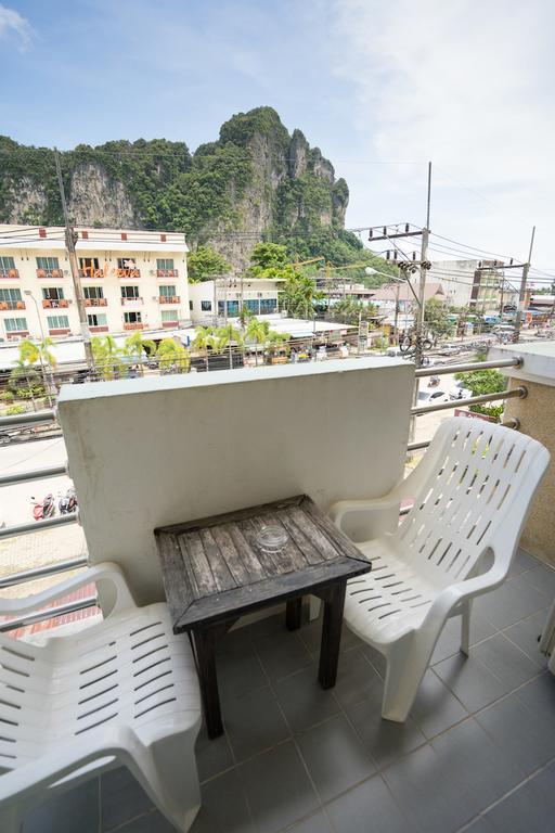 Pranang Flora House Hotel Ao Nang Exterior photo