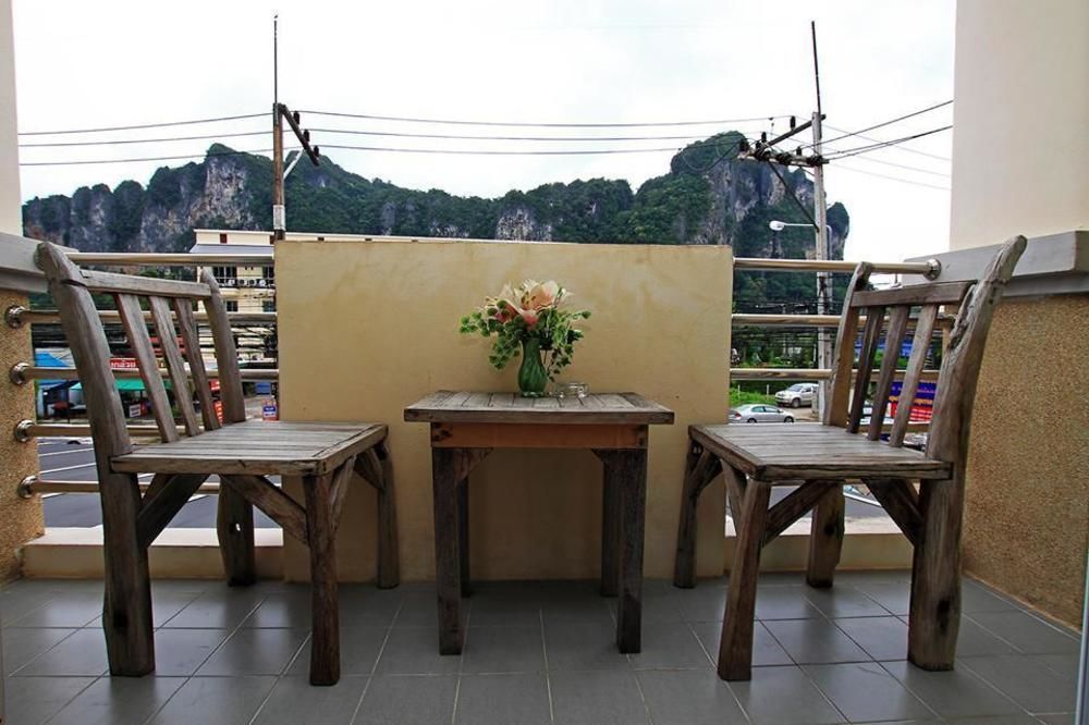 Pranang Flora House Hotel Ao Nang Exterior photo