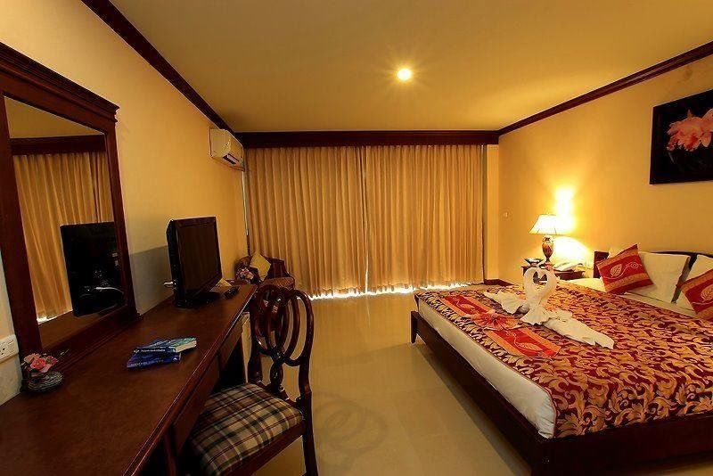 Pranang Flora House Hotel Ao Nang Exterior photo