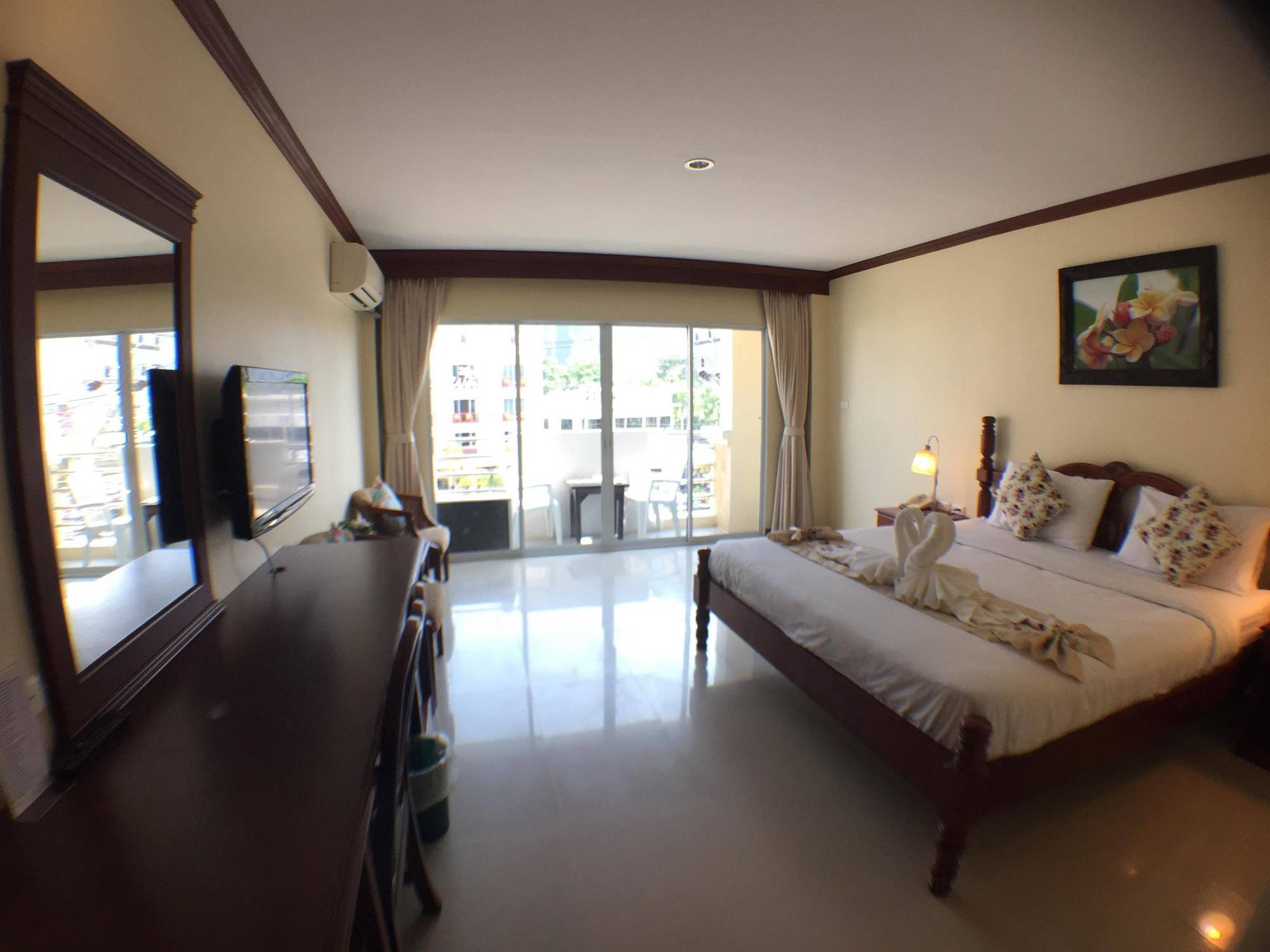 Pranang Flora House Hotel Ao Nang Exterior photo
